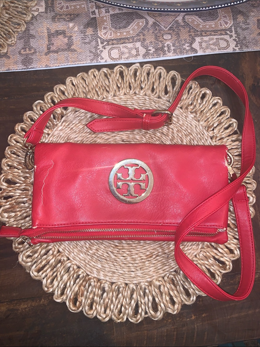 Tory Burch Red Foldover Leather Crossbody Bag Project bag Fair condition